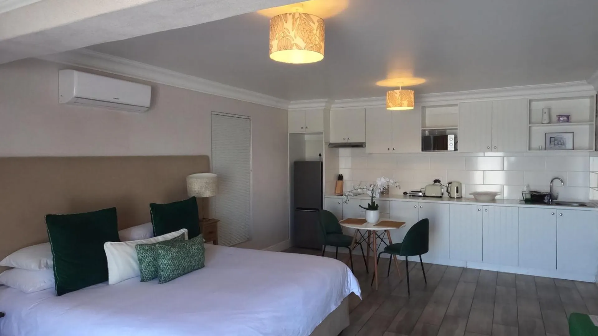 Thyme Wellness Spa And Guesthouse Cape Town Guest house